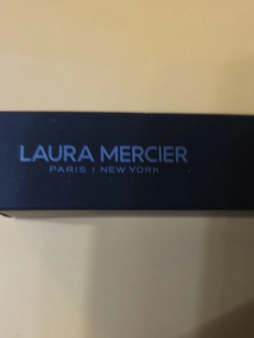 laura mercier Real Flawless Weightless Perfecting Concealer - Yellow Packaging